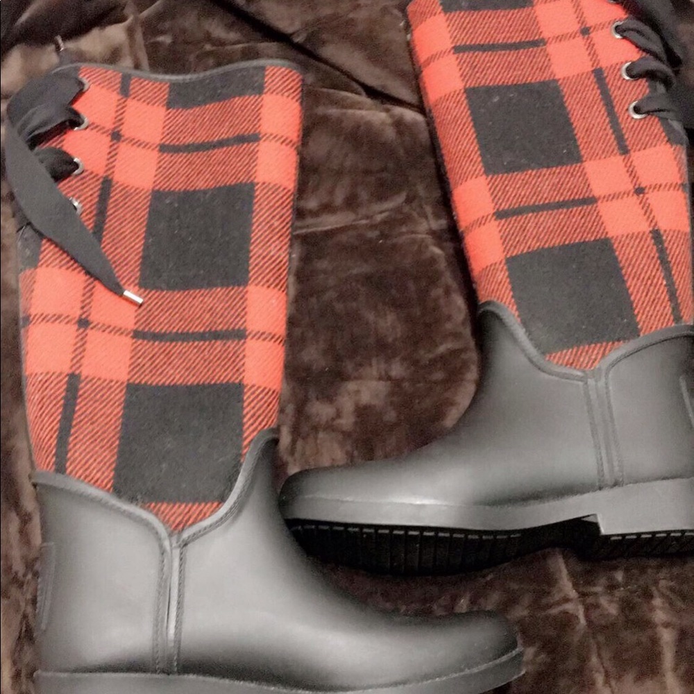 Rain boots